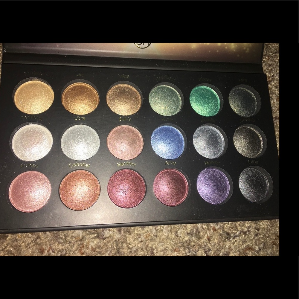 Bh Cosmetics Supernova baked eyeshadow pallet